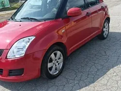 Bordowy (metalik) Używany 2009 Suzuki Swift Hatchback | 9900 zł (Dobra cena)