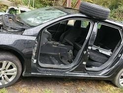 Czarny Używany 2016 Peugeot 308 Kombi | 6000 zł