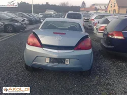 Niebieski (metalik) Używany 2007 Opel Tigra Coupe | 26 865 zł