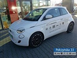 Biały (metalik) Używany 2023 Fiat 500e Hatchback | 95 900 zł