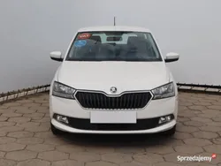 Biały Używany 2021 Skoda Fabia Kombi | 45 999 zł (Uczciwa cena)