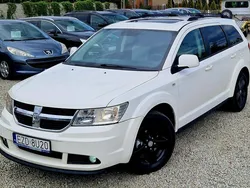 Biały (metalik) Używany 2009 Dodge Journey SUV | 22 900 zł