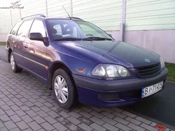 Niebieski ciemny Używany 2000 Toyota Avensis Sedan/Limuzyna | 7800 zł