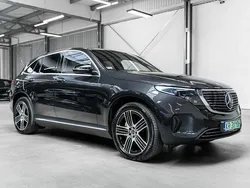 Szary Używany 2022 Mercedes EQC400 SUV | 165 000 zł