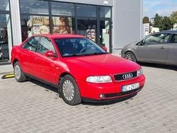 Czerwony Używany 2000 Audi A4 Sedan/Limuzyna | 2400 zł (Dobra cena)