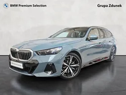 Zielony cape york metalizowany Używany 2024 BMW 520 Comfort Edition Kombi | 339 900 zł