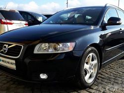 Czarny metalik Używany 2012 Volvo V50 Kombi | 36 900 zł