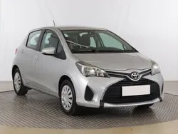 Srebrny Używany 2015 Toyota Yaris Hatchback | 24 999 zł (Dobra cena)