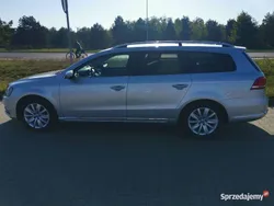 Srebrny Używany 2011 VW Passat Kombi | 28 700 zł (Drogi)