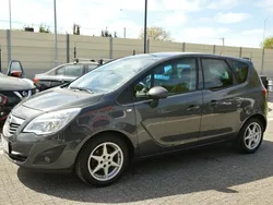 Szary Używany 2012 Opel Meriva Minivan | 22 500 zł (Uczciwa cena)