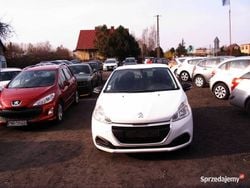 Biały Używany 2017 Peugeot 208 Hatchback | 17 900 zł (Super Cena)