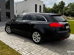 Czarny Używany 2012 Opel Insignia Kombi | 19 999 zł (Dobra cena)