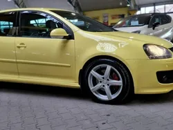 Żółty Używany 2008 VW Golf VI GTI Hatchback | 43 000 zł