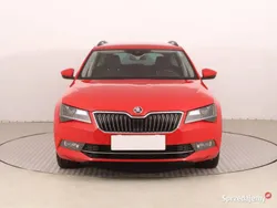 Czerwony Używany 2016 Skoda Superb Kombi | 48 999 zł (Dobra cena)