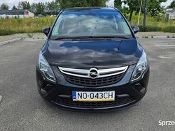 Czarny Używany 2016 Opel Zafira Minivan | 45 499 zł (Uczciwa cena)