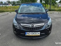 Czarny Używany 2016 Opel Zafira Minivan | 46 999 zł (Dość drogi)