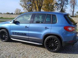 Niebieski Używany 2010 VW Tiguan R SUV | 41 500 zł