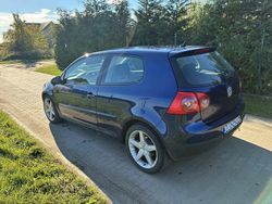 Niebieski Używany 2007 VW Golf V Hatchback | 7200 zł (Uczciwa cena)