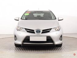 Srebrny Używany 2014 Toyota Auris Hybrid Kombi | 35 999 zł (Uczciwa cena)
