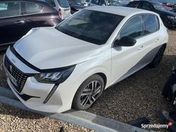 Biały Używany 2022 Peugeot 208 Hatchback | 33 000 zł