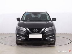 Czarny Używany 2018 Nissan Qashqai SUV | 61 499 zł (Dobra cena)