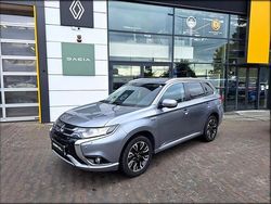 Szary Używany 2015 Mitsubishi Outlander P-HEV Intense+ Kombi | 47 900 zł (Uczciwa cena)