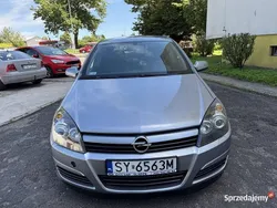 Grafitowy Używany 2006 Opel Astra Hatchback | 5300 zł