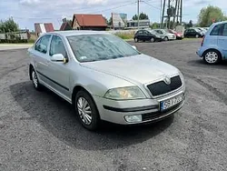 Srebrny Używany 2006 Skoda Octavia Hatchback | 4200 zł (Dość drogi)
