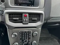 Srebrny Używany 2015 Volvo V40 Kombi | 48 900 zł (Uczciwa cena)
