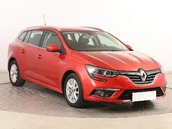 Czerwony Używany 2017 Renault Mégane IV Kombi | 47 999 zł (Uczciwa cena)