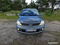 Szary Używany 2010 Nissan Tiida Tekna Hatchback | 12 500 zł