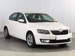 Biały Używany 2014 Skoda Octavia Hatchback | 30 999 zł (Super Cena)