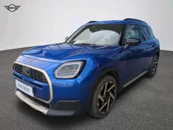 Blazing blue metalizowany Używany 2024 Mini Countryman SUV | 159 900 zł (Uczciwa cena)