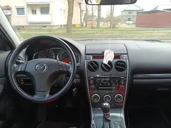 Czerwony Używany 2006 Mazda 6 Hatchback | 7000 zł