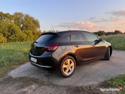Czarny Używany 2013 Opel Astra Hatchback | 16 700 zł (Dobra cena)