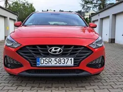 Czerwony Używany 2020 Hyundai i30 Kombi | 39 999 zł (Uczciwa cena)