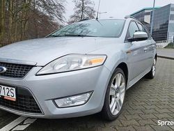 Srebrny Używany 2009 Ford Mondeo Kombi | 17 900 zł