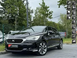 Czarny (metalik) Używany 2018 Citroën DS5 Hatchback | 44 900 zł (Uczciwa cena)