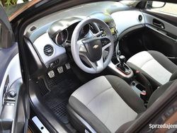 Czarny Używany 2013 Chevrolet Cruze Sedan/Limuzyna | 22 400 zł (Dość drogi)
