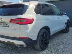 Biały Używany 2019 BMW X5 SUV | 199 000 zł (Dość drogi)