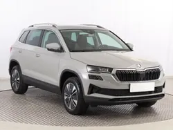 Szary Nowe 2024 Skoda Karoq SUV | 134 999 zł (Uczciwa cena)