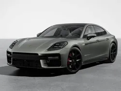 Aventurine green metallic Używany 2024 Porsche Panamera 4S Sedan/Limuzyna | 759 900 zł