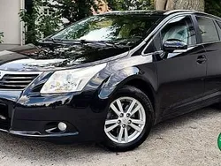 Czarny (metalik) Używany 2010 Toyota Avensis Kombi | 23 900 zł (Uczciwa cena)
