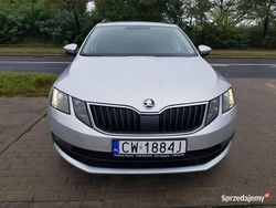 Srebrny (metalik) Używany 2017 Skoda Octavia Kombi | 49 900 zł (Uczciwa cena)