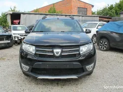 Czarny Używany 2015 Dacia Sandero Stepway Hatchback | 14 900 zł