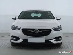 Biały Używany 2019 Opel Insignia Hatchback | 66 999 zł (Uczciwa cena)