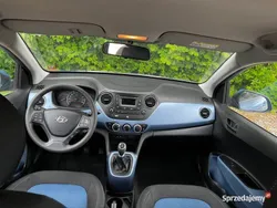 Niebieski Używany 2016 Hyundai i10 Hatchback | 12 900 zł