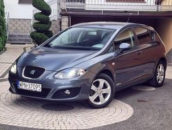 Szary (metalik) Używany 2011 Seat Leon Hatchback | 17 900 zł