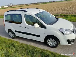 Biały Używany 2017 Peugeot Partner Minivan | 38 900 zł (Dość drogi)