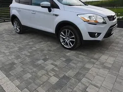 Biały Używany 2010 Ford Kuga Titanium SUV | 37 000 zł (Dość drogi)